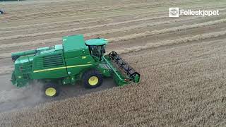 Ny John Deere T550i skurtresker [upl. by Dietsche]