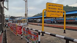 VIJAYAWADA JUNCTION RAILWAY STATION ON BOARD ARRIVING amp DEPARTING VSKPNZM SWARNA JAYANTI EXPRESS [upl. by Waldron]