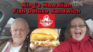 Arbys Kings Hawaiian Fish Deluxe Sandwich Review foodreview fastfoodreview arbys [upl. by Htidra]