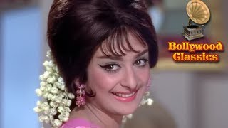 Sharm Aati Hai Magar  Padosan  Lata Mangeshkar Hits  R D Burman Hit Songs [upl. by Aiki]