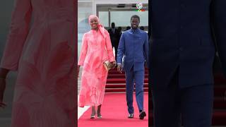 Paris Dakar avec le président Diomaye et la première Dame mackysall sonko news [upl. by Naharba]