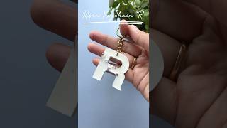 Easy Resin Keychain’R’ 😍✨ resinart keychain funart easyart craft artwork shorts trending [upl. by Mellisent]