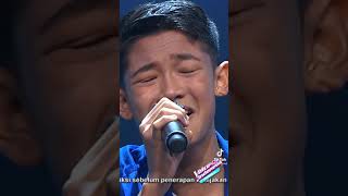 Menyentuh hati Saat Farel Ibnu membawakan Ummi tsumma ummi  The voice Kids Indonesia [upl. by Chee410]