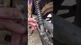 Rear Shocker Ajustment Bike 👆👆 shockers bikelift virlpost youtubeshort [upl. by Ydahs]