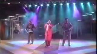 WIngs  Intanku Kesepian LIVE 1990 [upl. by Etnaed]