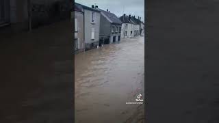 🌊 En SeineetMarne la crue du Grand Morin est exceptionnelle ici à Coulommiers📅 date  10102024 [upl. by Shayla]