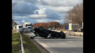 Trakų plente BMW automobilis apvirto ant stogo nukentėjo vairuotojas [upl. by Ydnec977]