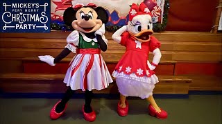 We Meet Minnie and Daisy in their Holiday Costumes at Mickeys Very Merry Christmas Party 2023 [upl. by Dyann]