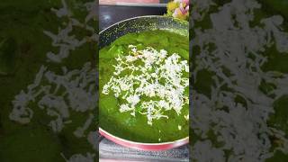 Palak Paneer Tadka paneerrecipe paneermasala palakpaneerkirecipe shorts ytshorts shortvide [upl. by Baudin]