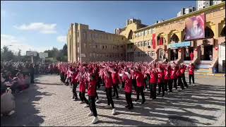 Toki Kayaşehir Ortaokulu Cumhuriyet Bayramı Kutlaması 100 Yıl marşı gösterimi 2 [upl. by Mendy112]