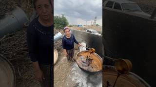 reklam Mardin’in Meşhur El Yapımı Doğal Üzüm Pekmezi 300₺  keşfet short youtube youtubeshort [upl. by Amiaj284]