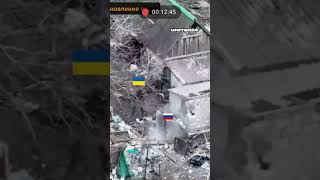 Close Combat Ukrainian Fighter Against Two Russian Soldiers Two POWs were Captured Master Class [upl. by Magnusson]