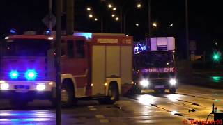 HD Einsatzfahrt Berufs  und Freiwillige Feuerwehr in der Nacht [upl. by Eelta477]