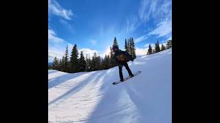 Indy grab at Lake Louise youtubeshorts bataleon goliath Burton stepon photon snowboarding [upl. by Htennaj221]