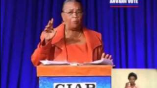 debat ManigatMartelly  Echange muscle entre Michel Martelly et Mirlande Manigat [upl. by Haff198]