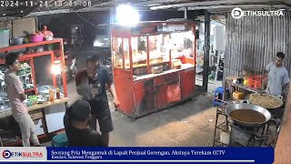 Seorang Pria Mengamuk di Lapak Penjual Gorengan Aksinya Terekam CCTV [upl. by Reitrac]