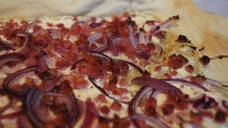 Flammkuchen  Rezept und Anleitung [upl. by Custer]