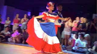 BAILE MERENGUE FOLKLORICO Edwin y Dakhóta [upl. by Joe]