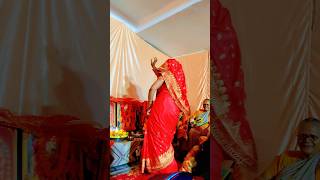 मटकिया सर से गिर जाएगी😥krishna radhakrishna radha kirtan shortvideo short dance love bhajan [upl. by Gar259]