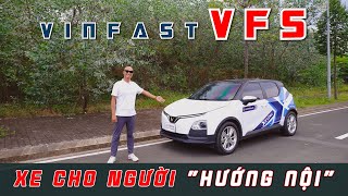 VinFast VF5 bản thương mại Nhìn nhỏ mà bên trong to chạy đô thị thì cứ phải gọi là  Whatcarvn [upl. by Enenaj]