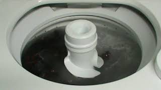 2003 Whirlpool washer Ultimate Care II Washing bed sheets throw blanket and small quilt [upl. by See]