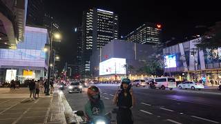 SPENDING HALLOWEEN AT BGC Bonifacio Global City  4K Philippines Walking Tour  Tofu Traveler [upl. by Anirat]