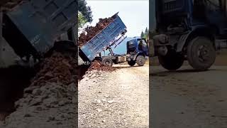 When You dont have Banksman 🤦🏻‍♂️🤔🤦🏻‍♂️🤦🏻‍♂️🤦🏻‍♂️ LEARN Loading Unloading Safety workerfails [upl. by Harvie469]