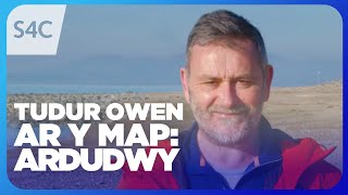 Hanes enw Mochras  The real story behind Shell Island  Tudur Owen Ar y Map  Cynefin  S4C [upl. by Julius]