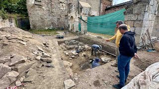 Se encuentran nuevos muros en las excavaciones en el monasterio de Montes de Valdueza [upl. by Neehar]