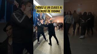 El mejor boxeador de todos los tiempos Chevez le da clases al Alcalde de Tijuana [upl. by Faunia]