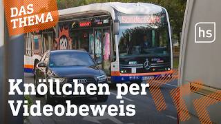 Wiesbaden Frontkameras in Bussen gegen Falschparker  hessenschau DAS THEMA [upl. by Judus296]