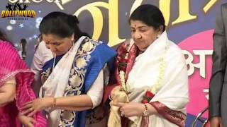 Hridaynath Award  Awarded to Asha Bhosle [upl. by Htebazil]