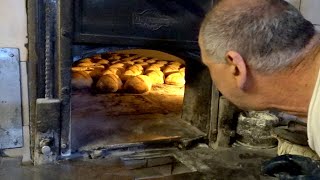 Ottimo Pane Artigianale cotto in un Forno a Legna del 1920 bellissimo iscriviti  Forno Ceralli [upl. by Eb]