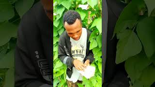 Mana Karekezi Baramwimye none ararize rwandanewsongs comedy rwandanmusic funny killaman duet [upl. by Edasalof]