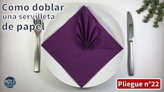 Cómo doblar una servilleta de papel con un pequeño pliegue en forma de hoja  Decoraciones de mesa [upl. by Erised]