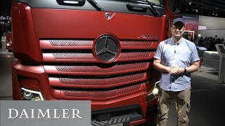 Daimler auf der IAA Nutzfahrzeuge  60 Sekunden [upl. by Assiran]