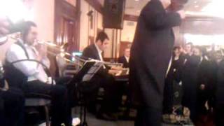 nachi yavo amp yoely weiss amp shia greenhut rocking at mechi walters wedding [upl. by Cirted]