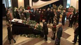 Hundreds mourn Russian writer Solzhenitsyn [upl. by Araldo]