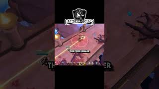 💥ALBION ONLINE💥HEALER KEEPS HEALING WHILE BOW ONLY RUNS albiononline shorts [upl. by Muller]