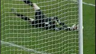 Fantastic save by Jens Lehmann from Ole Gunnar Solskjaer vs Manchester United [upl. by Qerat]