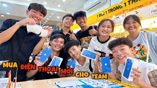 Anh Ba Phải  Anh Phú Dẫn Team Đi Mua Điện Thoại Mới [upl. by Pelagia437]