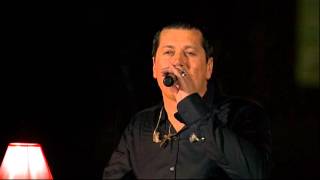 Aco Pejovic  Svirajte nocas  Live  Arena 19102013 [upl. by Aleekat]