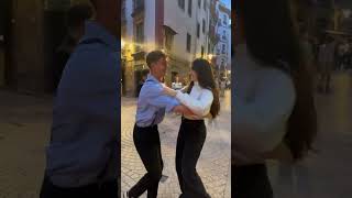 bachata menos mal he ganado bilbao [upl. by Hachmann]