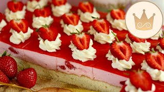 LECKER ERDBEERKUCHEN VOM BLECH BACKEN 🍓 ERDBEERSCHNITTEN WIE VOM KONDITOR 🍓 REZEPT VON SUGARPRINCESS [upl. by Trace]