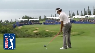 Bubba Watson goes driverdriverputt for eagle at Kapalua 2011 [upl. by Thevenot964]