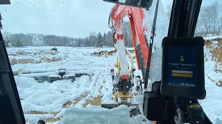 Trimble Earthworks 2D on Kubota kx0804 w Engcon Tilt rotator  One way to use the system [upl. by Nomzed]