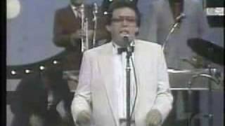 Hector Lavoe  Juanito alimaña en vivo [upl. by Robena]