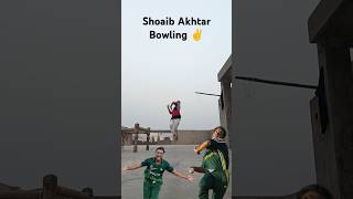 Shoaib Akhtar Bowling Style fastbowling shoaibakhtar cricket shorts short [upl. by Reg]