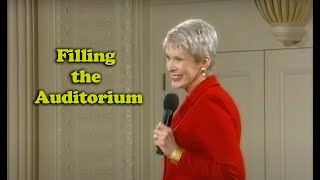 Jeanne Robertson  Filling the Auditorium [upl. by Guthrey]