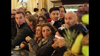 Flash Mob della canzone napoletana  Gran Caffè Gambrinus [upl. by Gaylene]